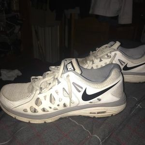 Men's Dual Fusion Nike Running Shoes
